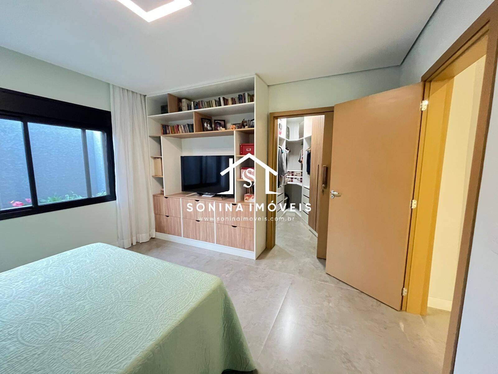 Casa à venda com 3 quartos, 291m² - Foto 17