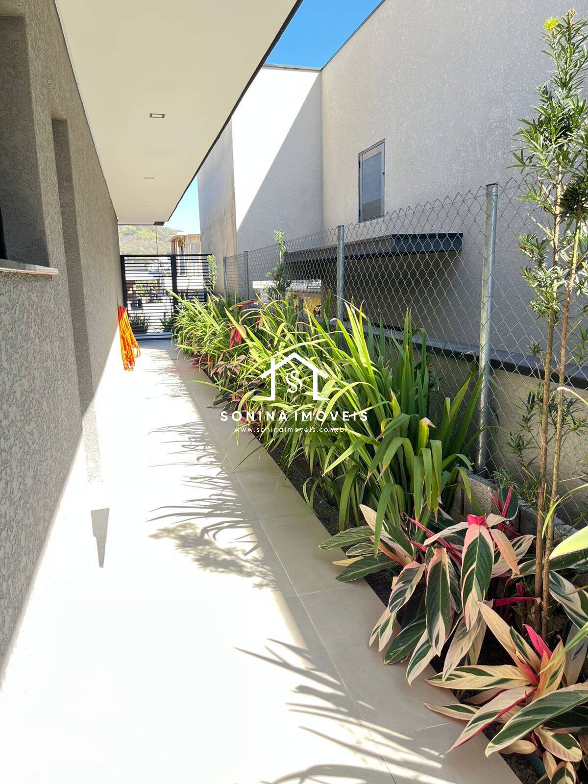 Casa à venda com 3 quartos, 291m² - Foto 23