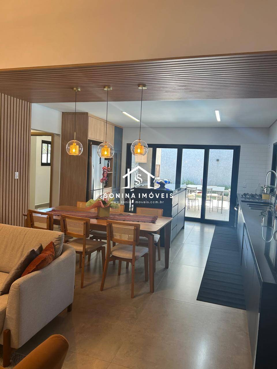 Casa à venda com 3 quartos, 291m² - Foto 35