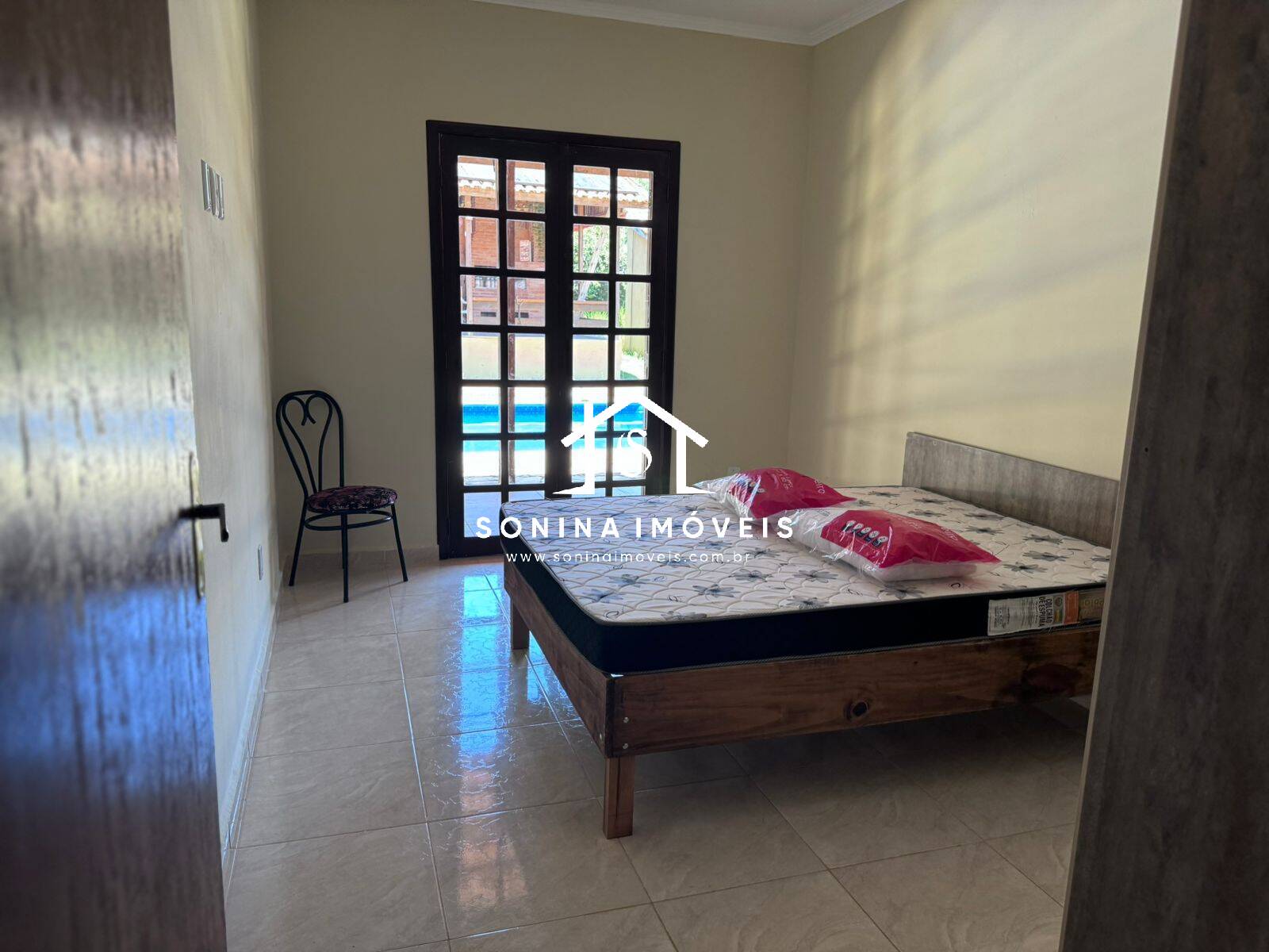 Casa para alugar com 3 quartos, 160m² - Foto 20