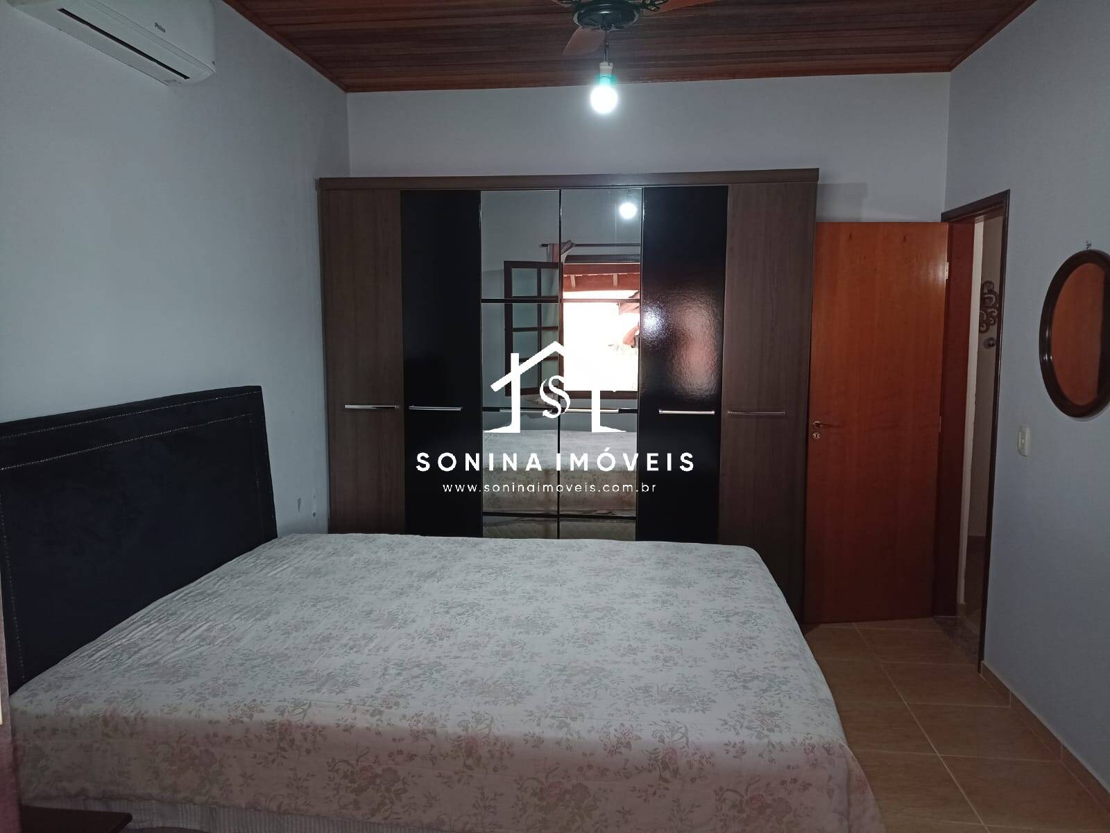 Casa para alugar com 3 quartos, 160m² - Foto 12
