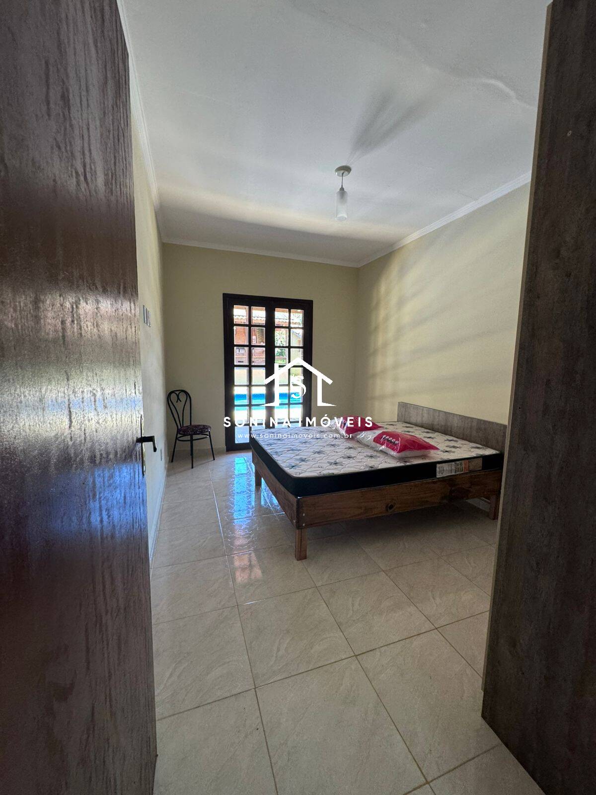 Casa para alugar com 3 quartos, 160m² - Foto 15