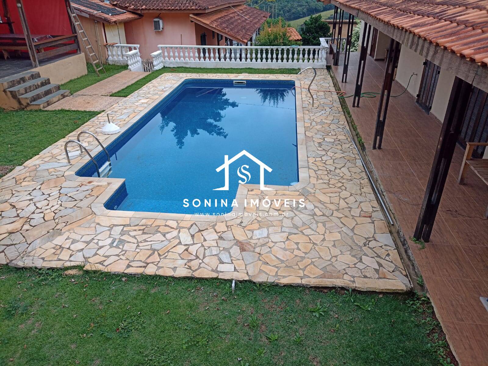 Casa para alugar com 3 quartos, 160m² - Foto 25