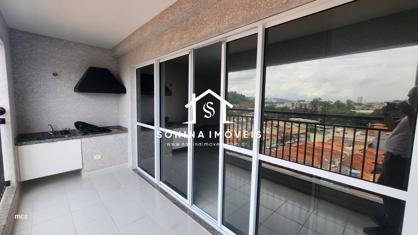 Apartamento para alugar com 3 quartos, 105m² - Foto 8