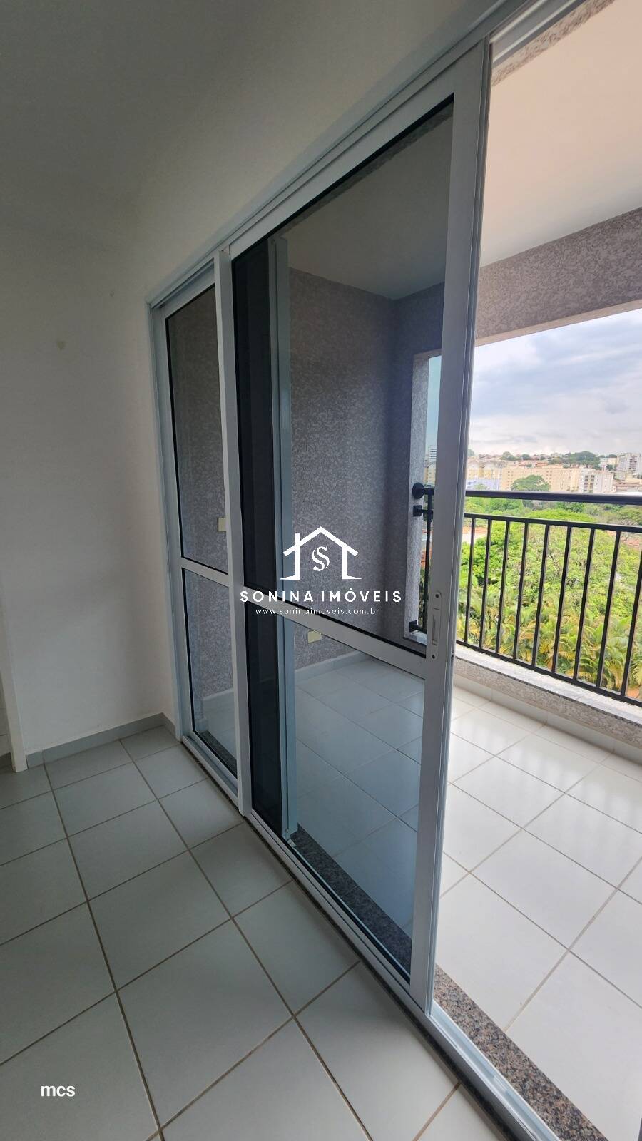 Apartamento para alugar com 3 quartos, 105m² - Foto 9