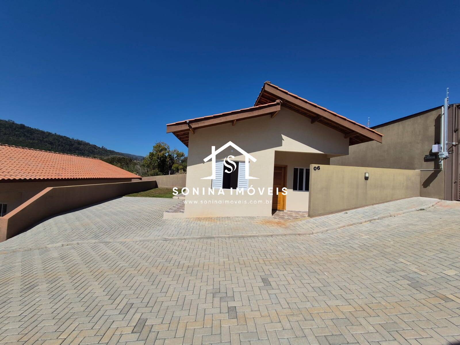 Casa, 2 quartos, 74 m² - Foto 1