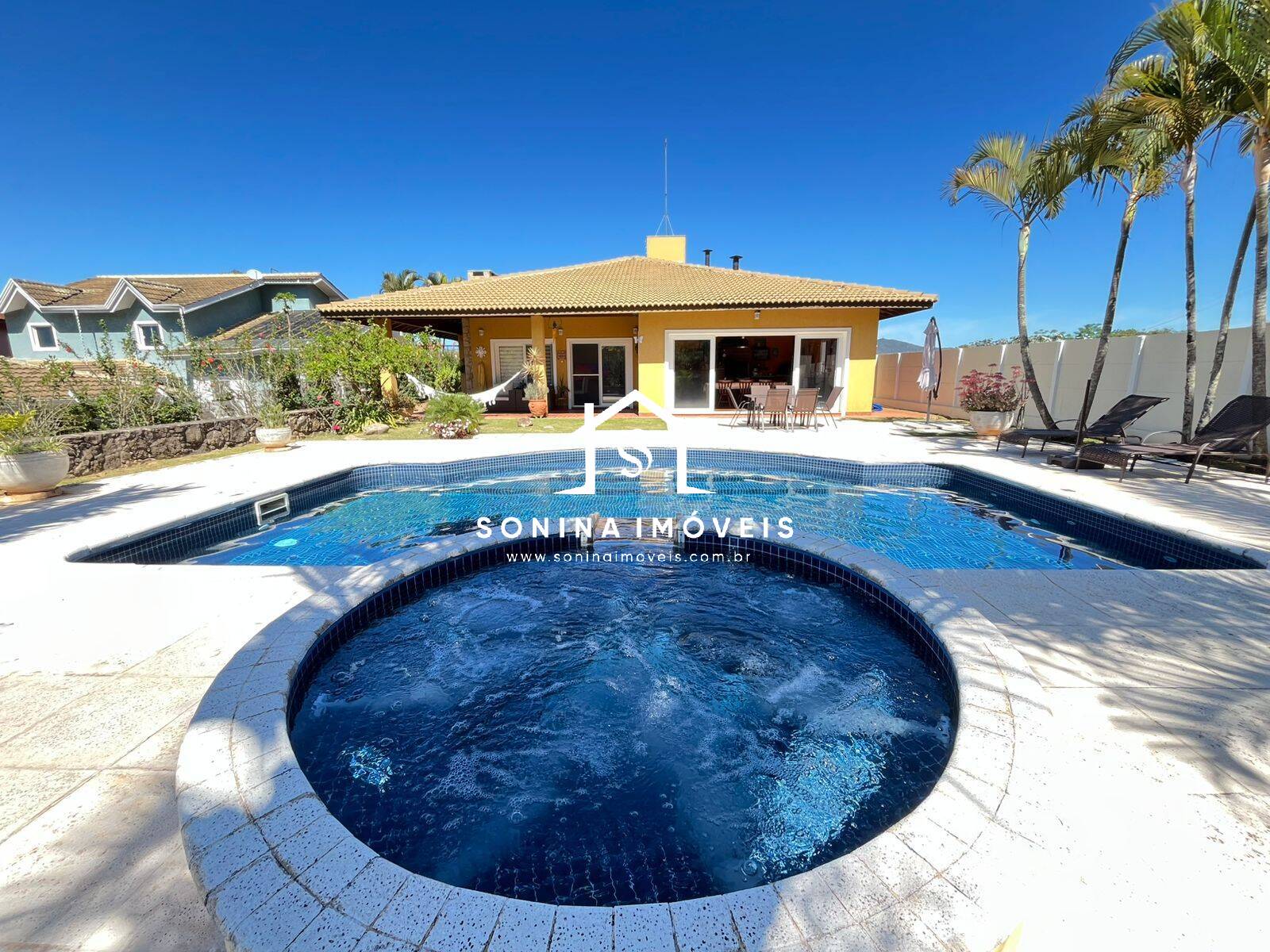 Casa, 5 quartos, 490 m² - Foto 1