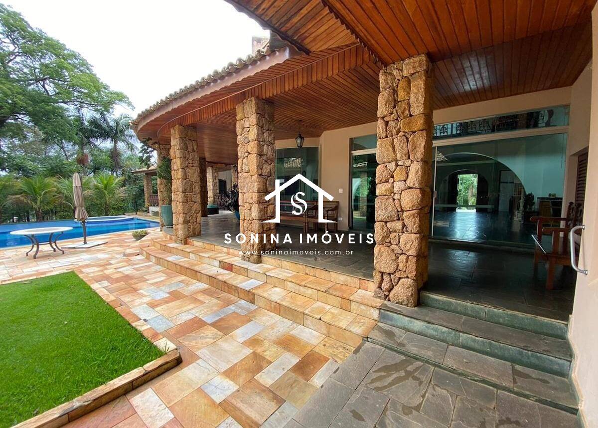 Casa à venda com 7 quartos, 1200m² - Foto 17