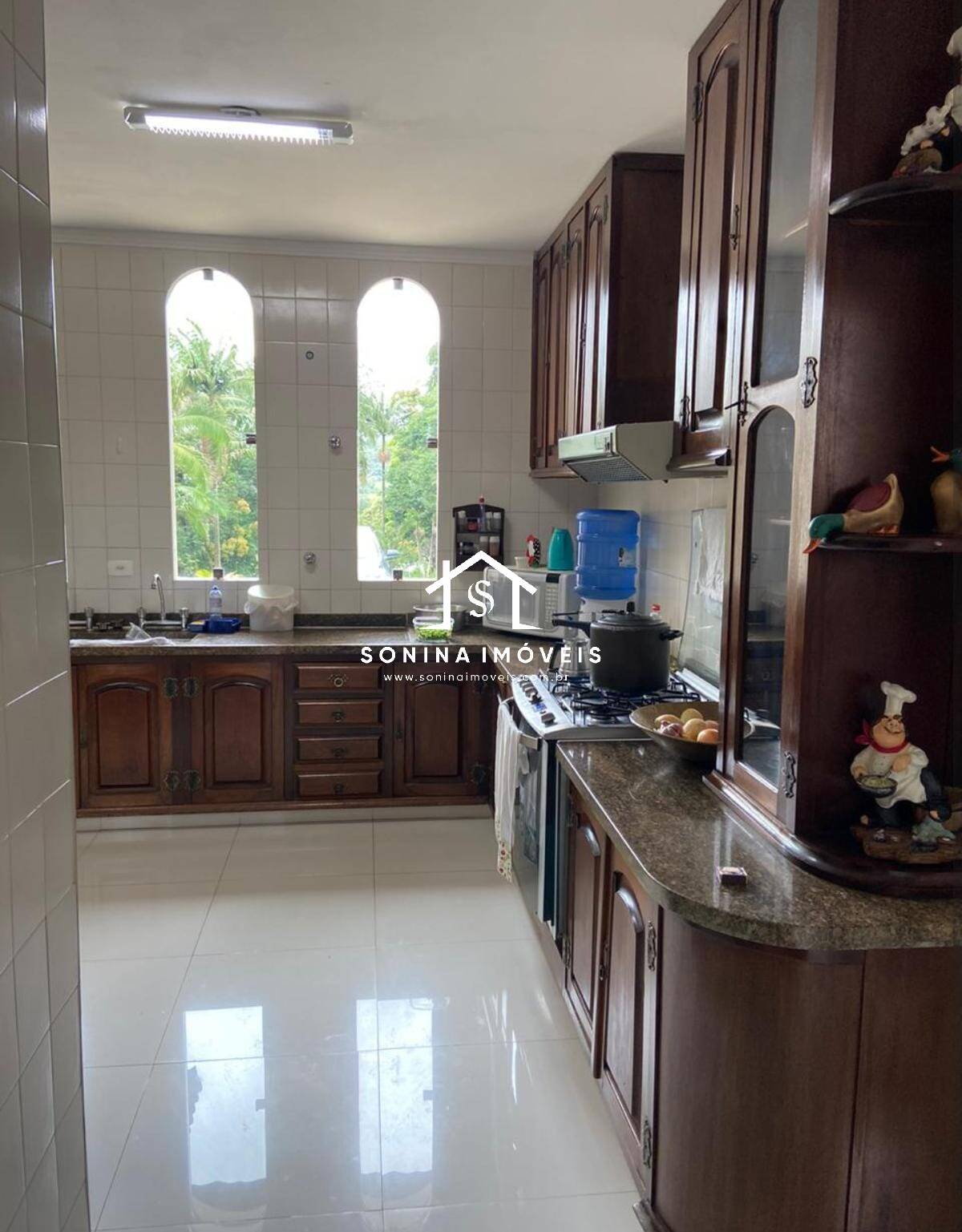 Casa à venda com 7 quartos, 1200m² - Foto 33