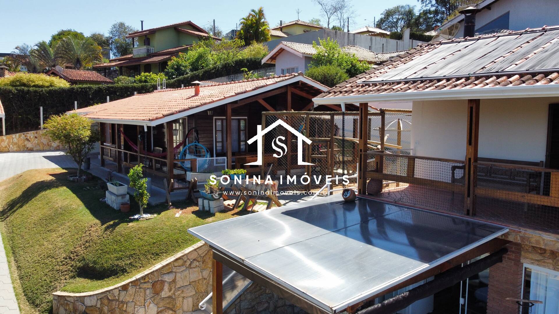 Casa, 4 quartos, 249 m² - Foto 2