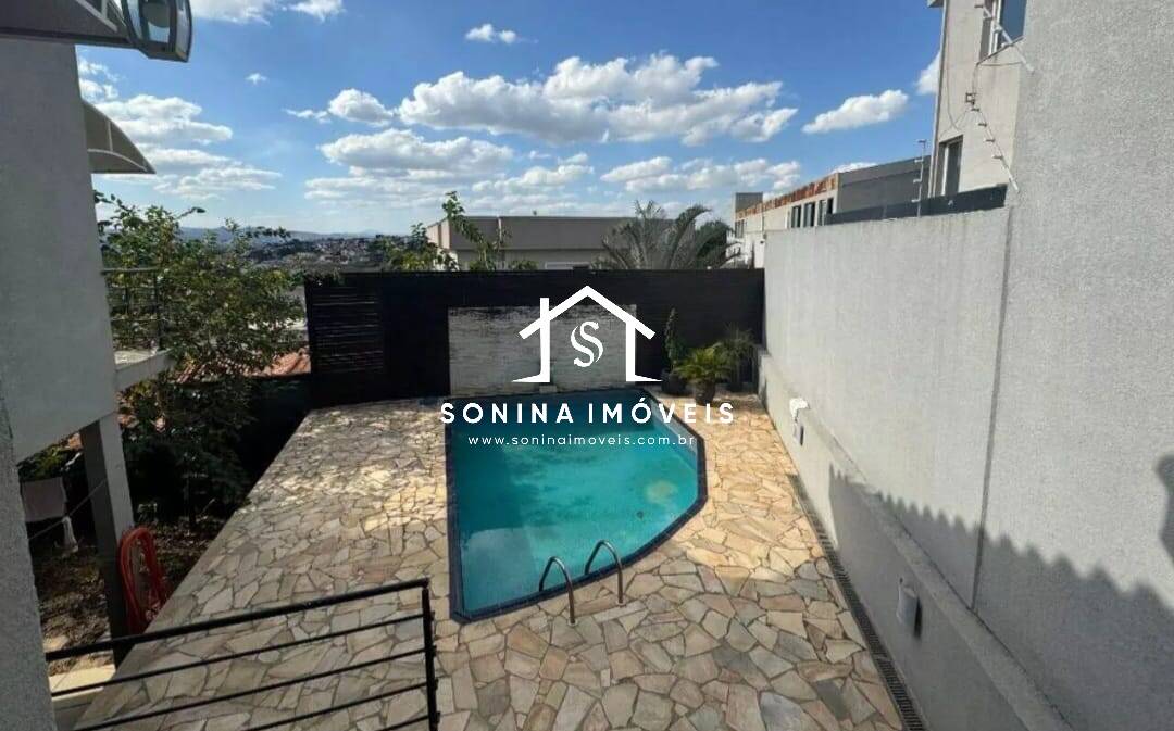Casa, 3 quartos, 230 m² - Foto 1