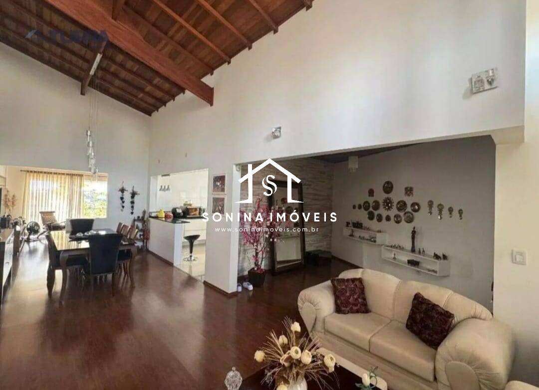 Casa, 3 quartos, 230 m² - Foto 2