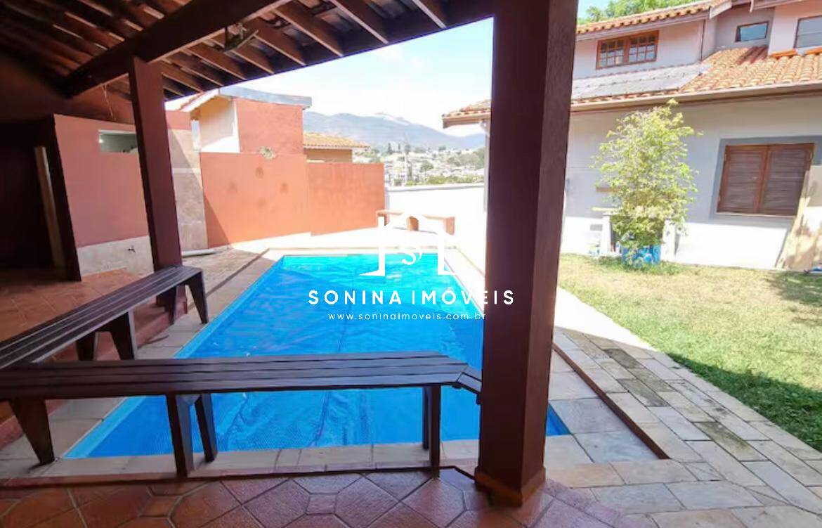 Casa, 4 quartos, 211 m² - Foto 2