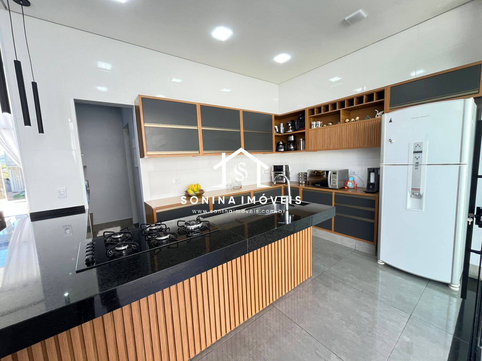 Casa, 3 quartos, 205 m² - Foto 10