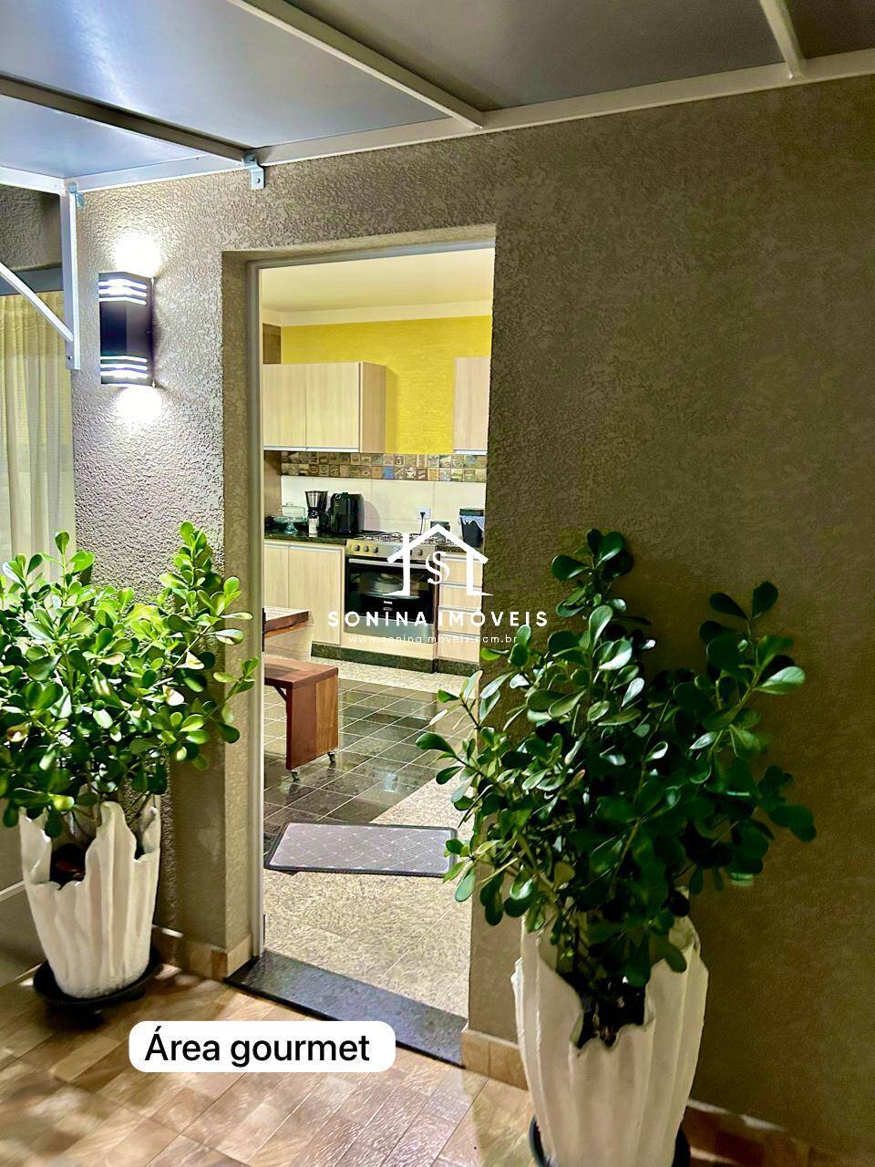 Casa, 4 quartos, 247 m² - Foto 3