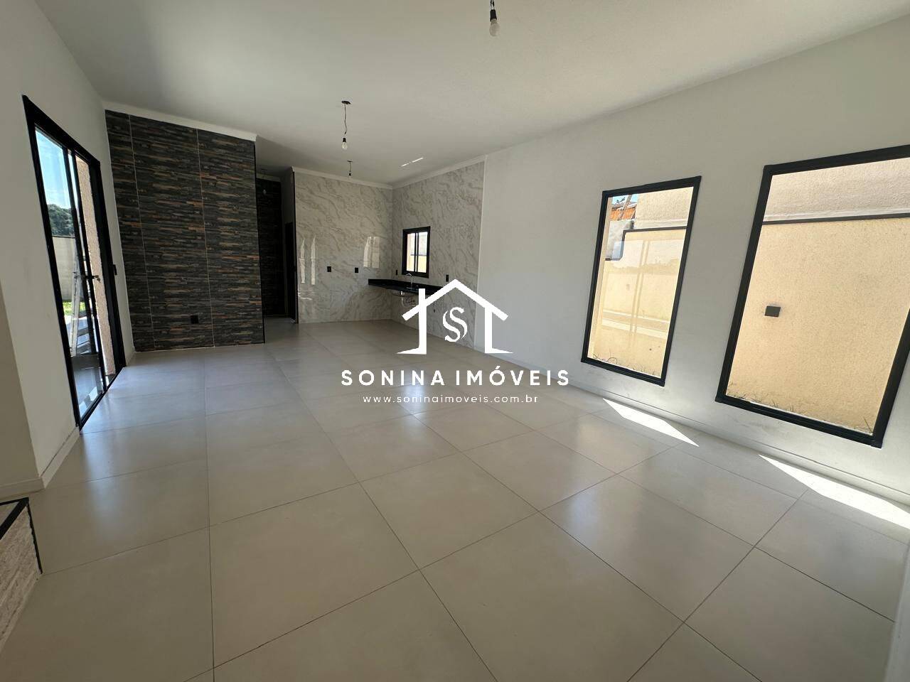 Casa, 3 quartos, 160 m² - Foto 2