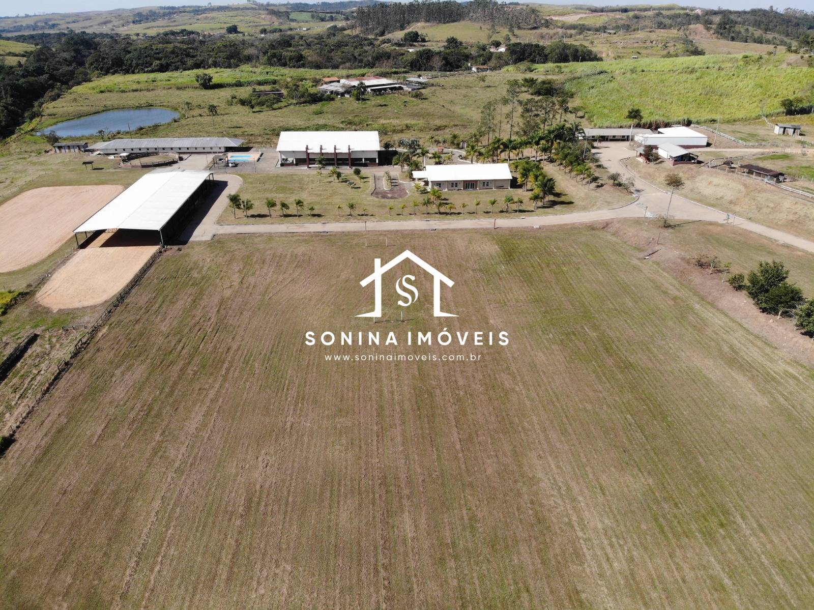 Sítio, 39 quartos, 3000 m² - Foto 2