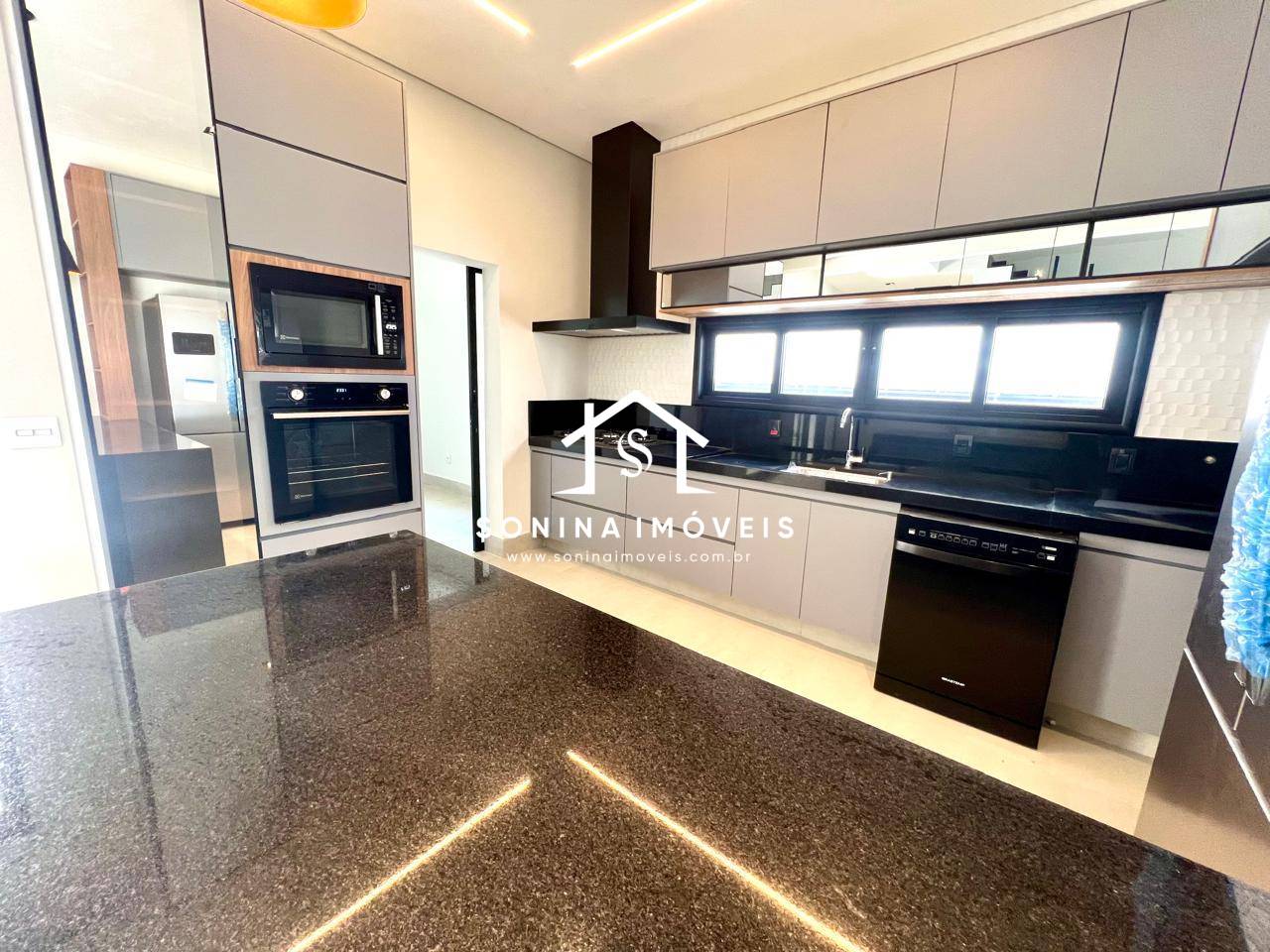 Casa, 3 quartos, 266 m² - Foto 8