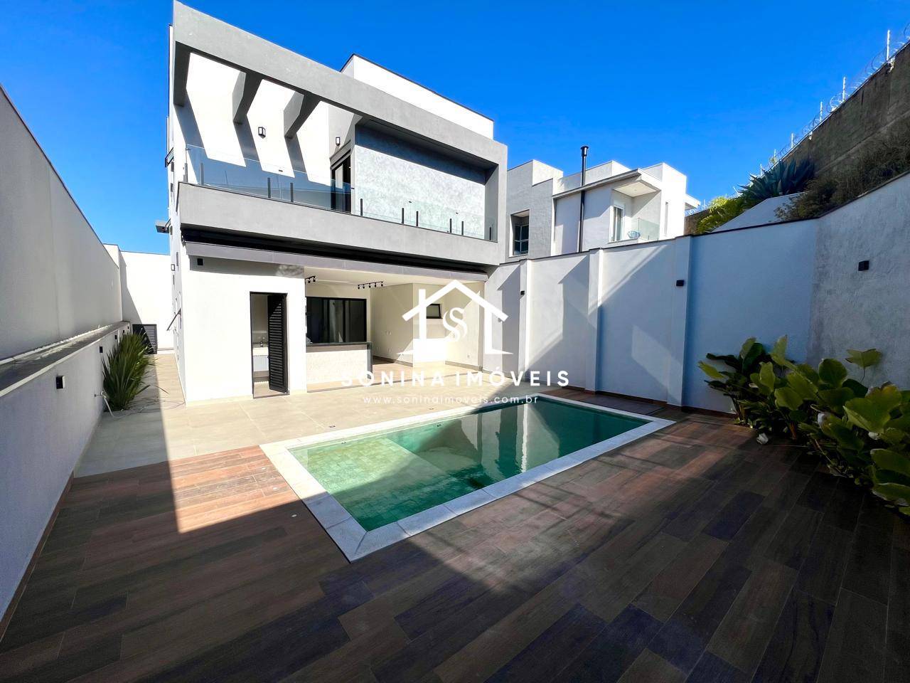 Casa, 3 quartos, 266 m² - Foto 25