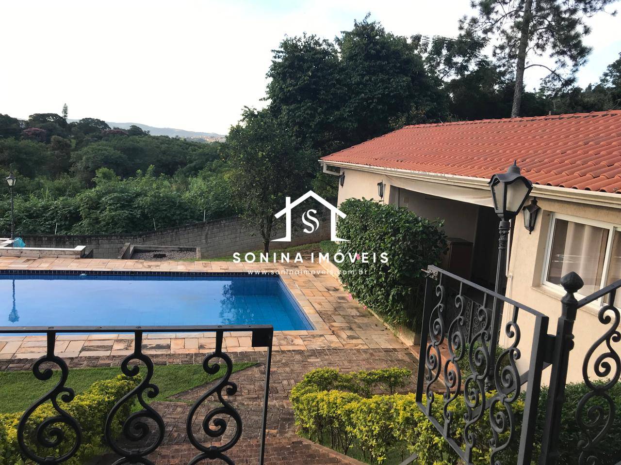 Casa, 7 quartos, 480 m² - Foto 1