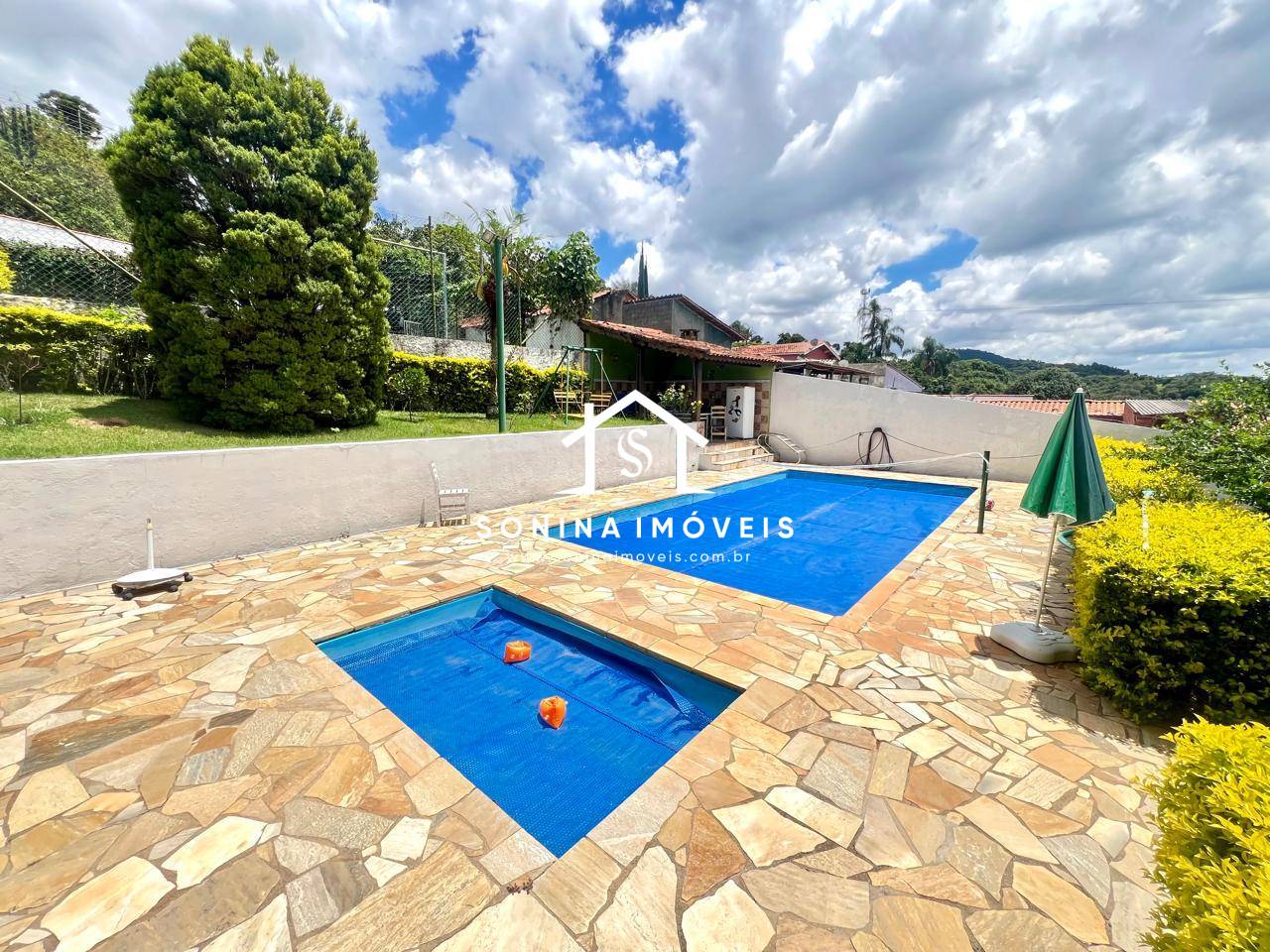 Casa, 4 quartos, 200 m² - Foto 1