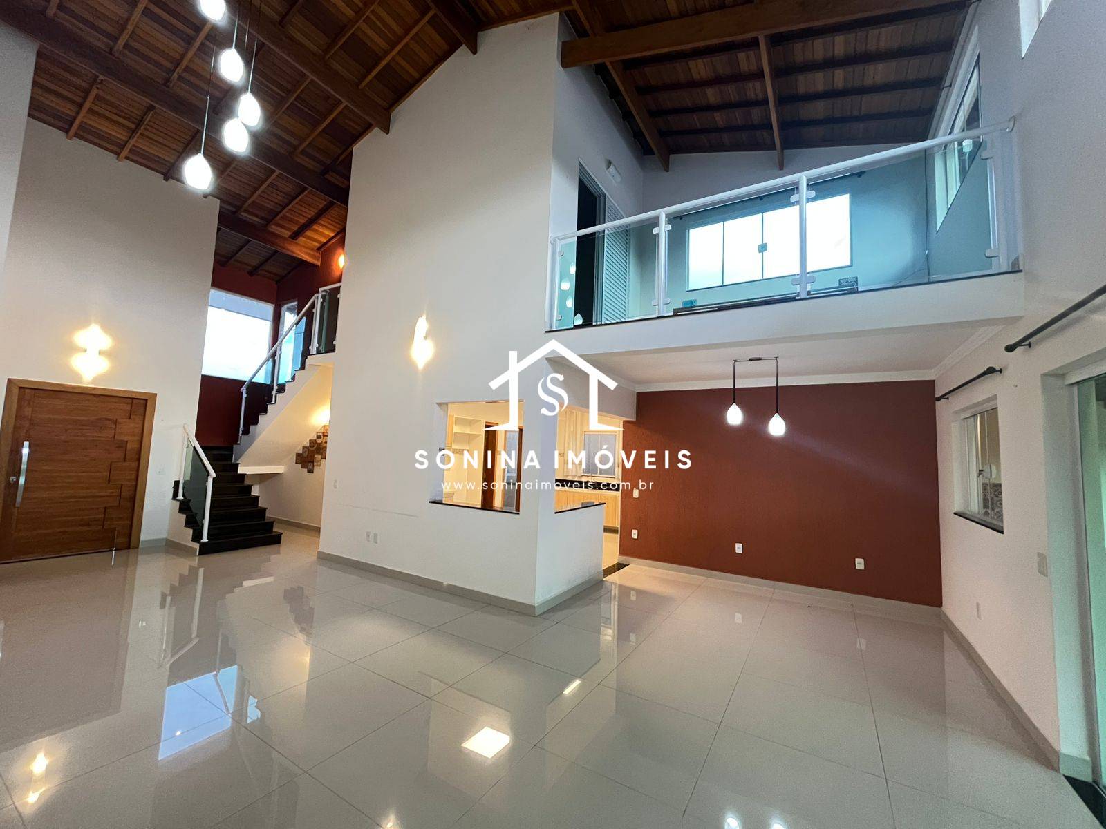 Casa, 4 quartos, 347 m² - Foto 2