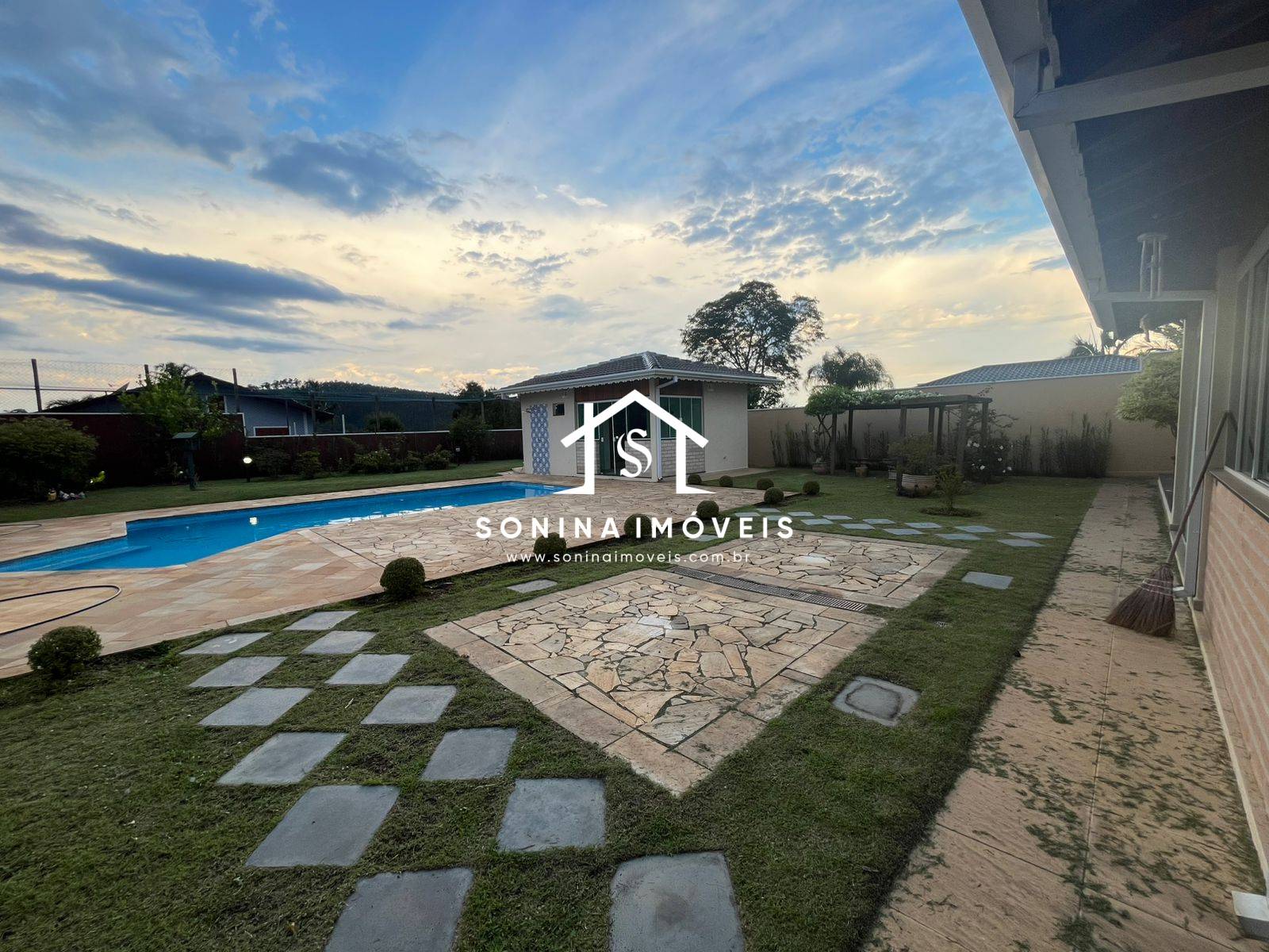 Casa, 4 quartos, 347 m² - Foto 22