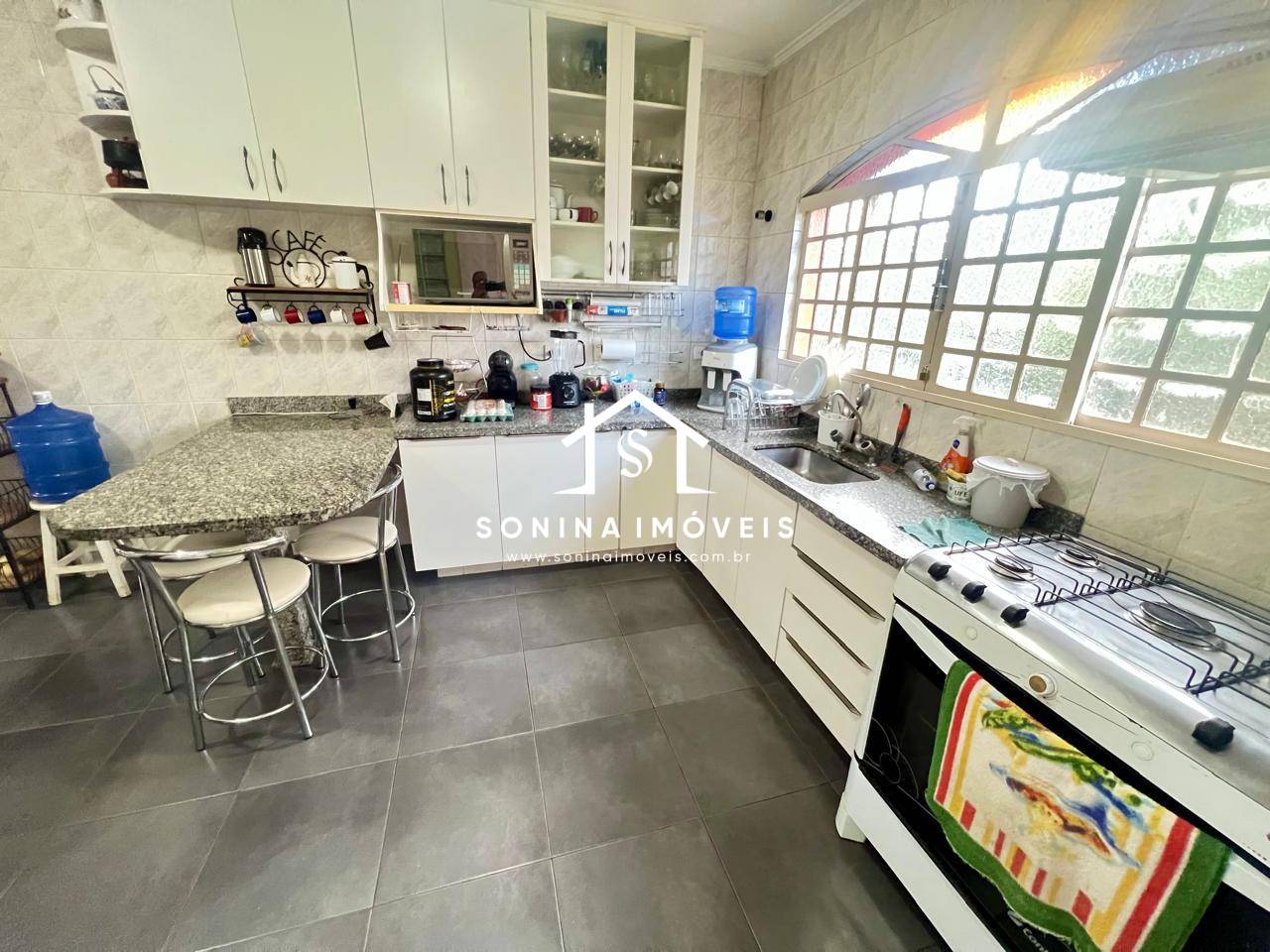 Casa, 4 quartos, 238 m² - Foto 9