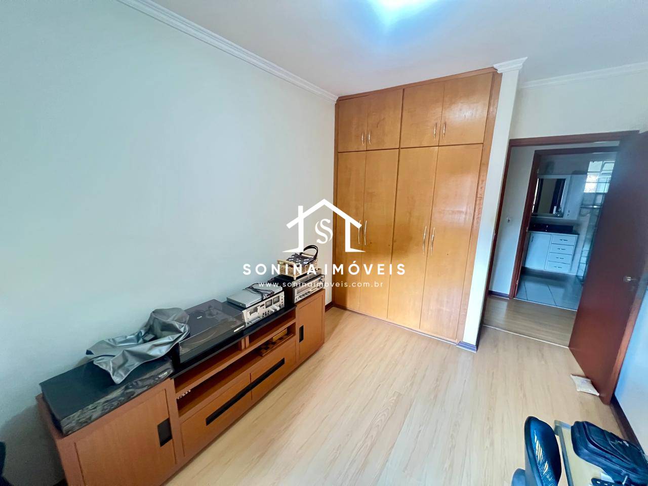 Casa, 4 quartos, 238 m² - Foto 13