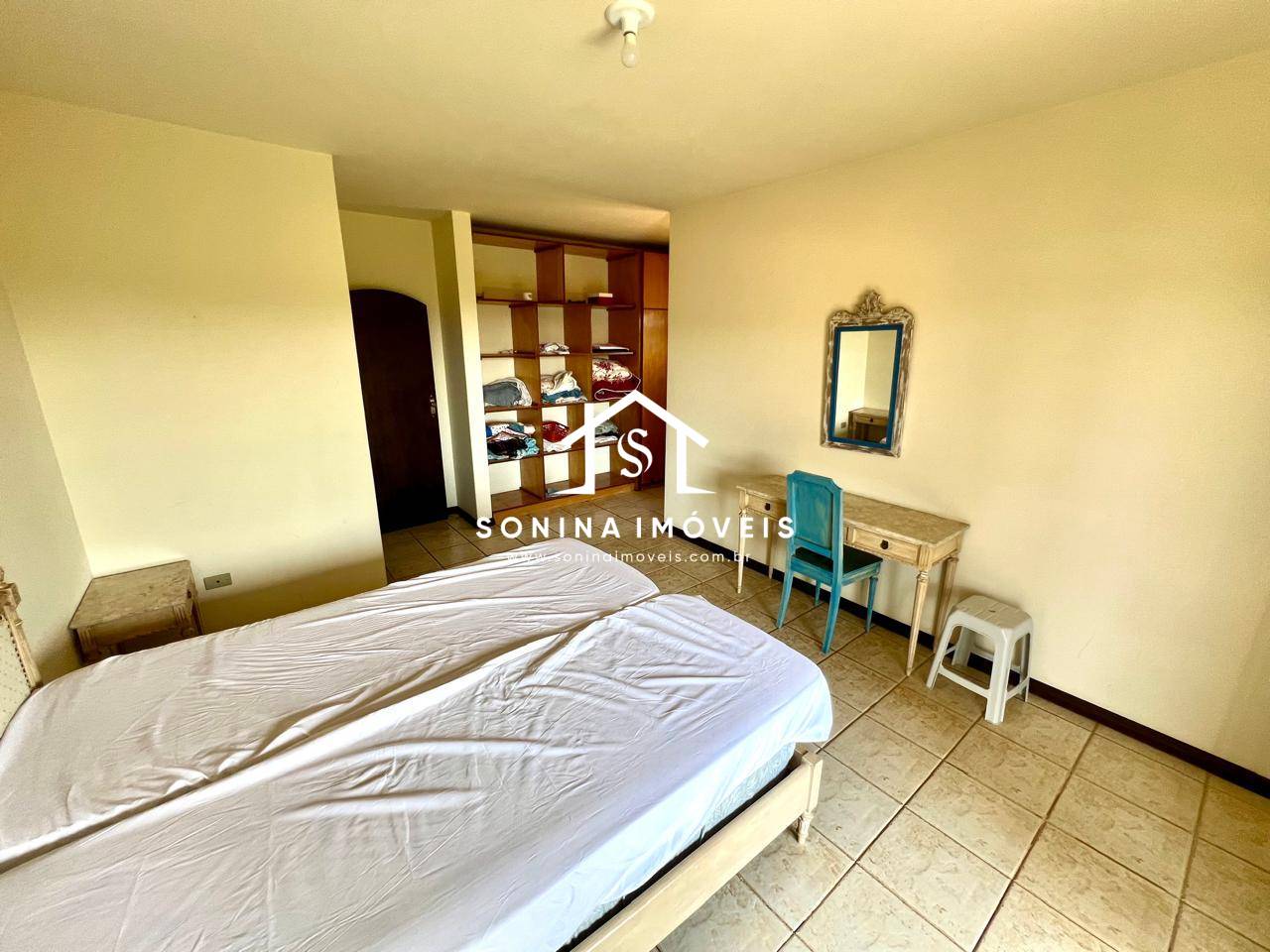 Casa, 5 quartos, 250 m² - Foto 23