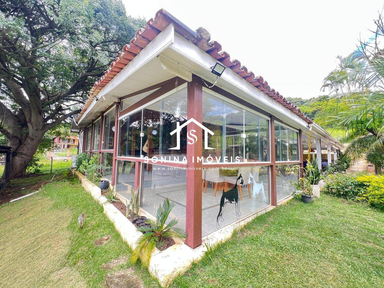Sítio, 3 quartos, 1200 m² - Foto 1