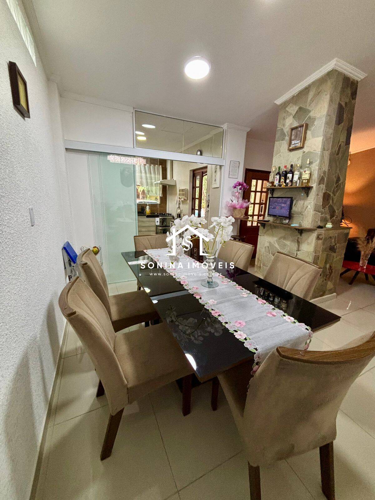 Casa, 4 quartos, 200 m² - Foto 29