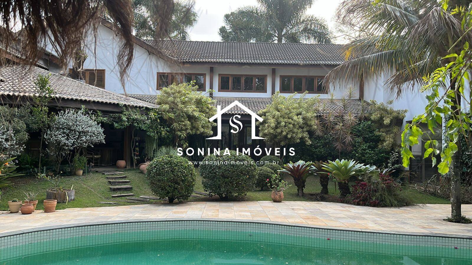 Casa, 4 quartos, 740 m² - Foto 1