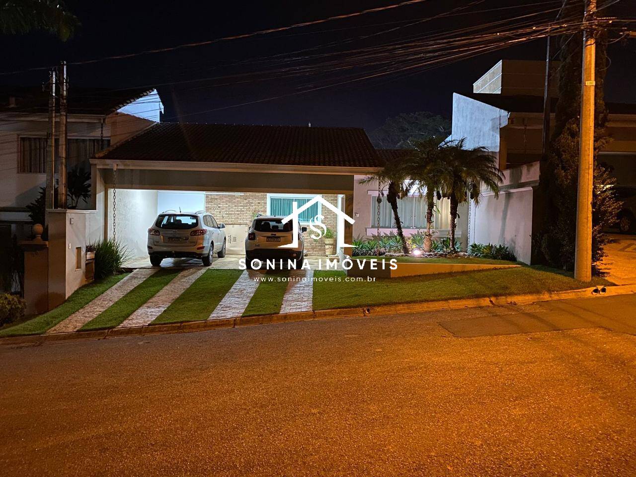 Casa, 3 quartos, 270 m² - Foto 1