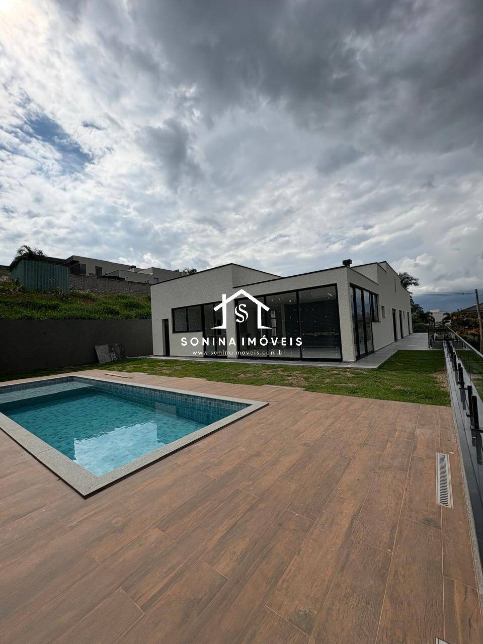 Casa, 3 quartos, 327 m² - Foto 2