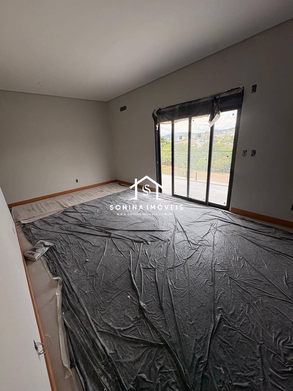 Casa, 3 quartos, 327 m² - Foto 14
