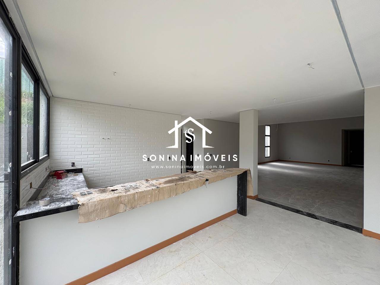 Casa, 3 quartos, 327 m² - Foto 32