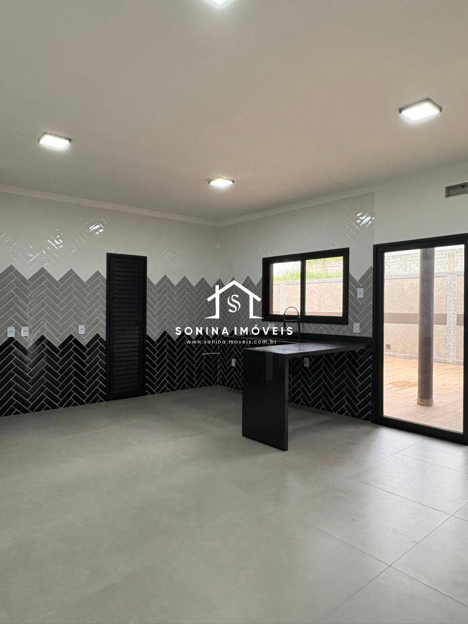 Casa, 3 quartos, 272 m² - Foto 2