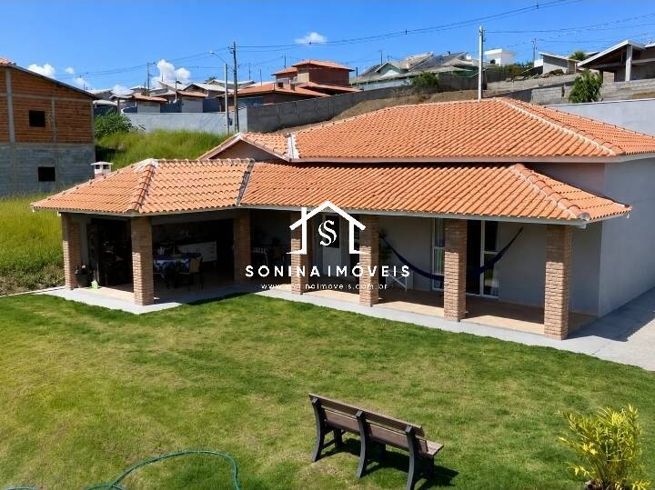 Sítio, 3 quartos, 1574 m² - Foto 1