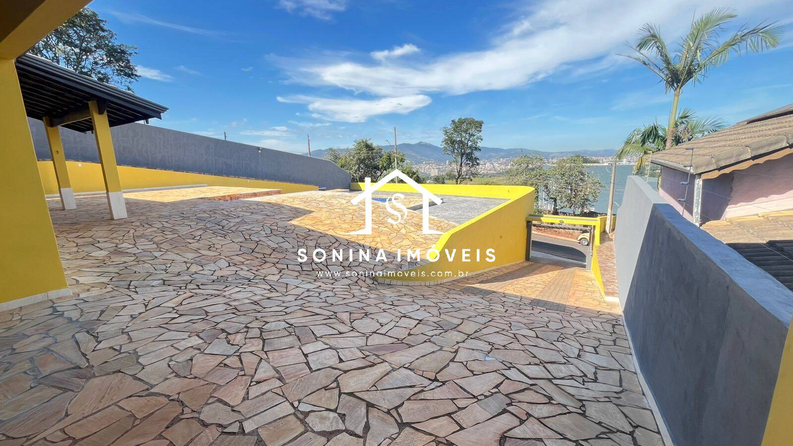 Casa, 3 quartos, 245 m² - Foto 17