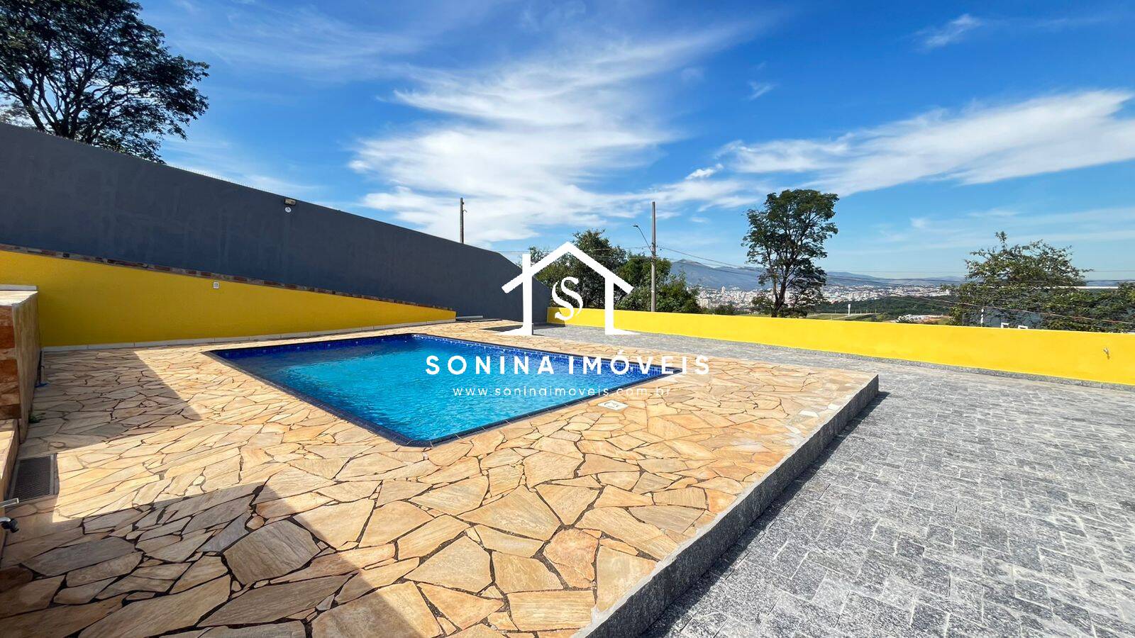 Casa, 3 quartos, 245 m² - Foto 36