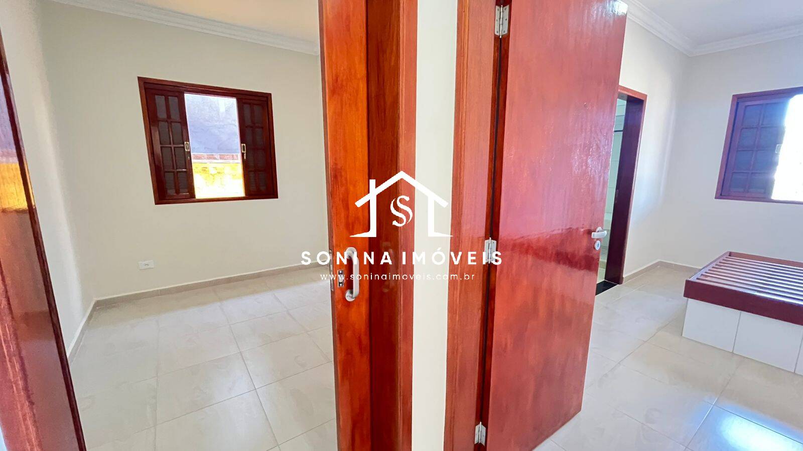 Casa, 3 quartos, 245 m² - Foto 26