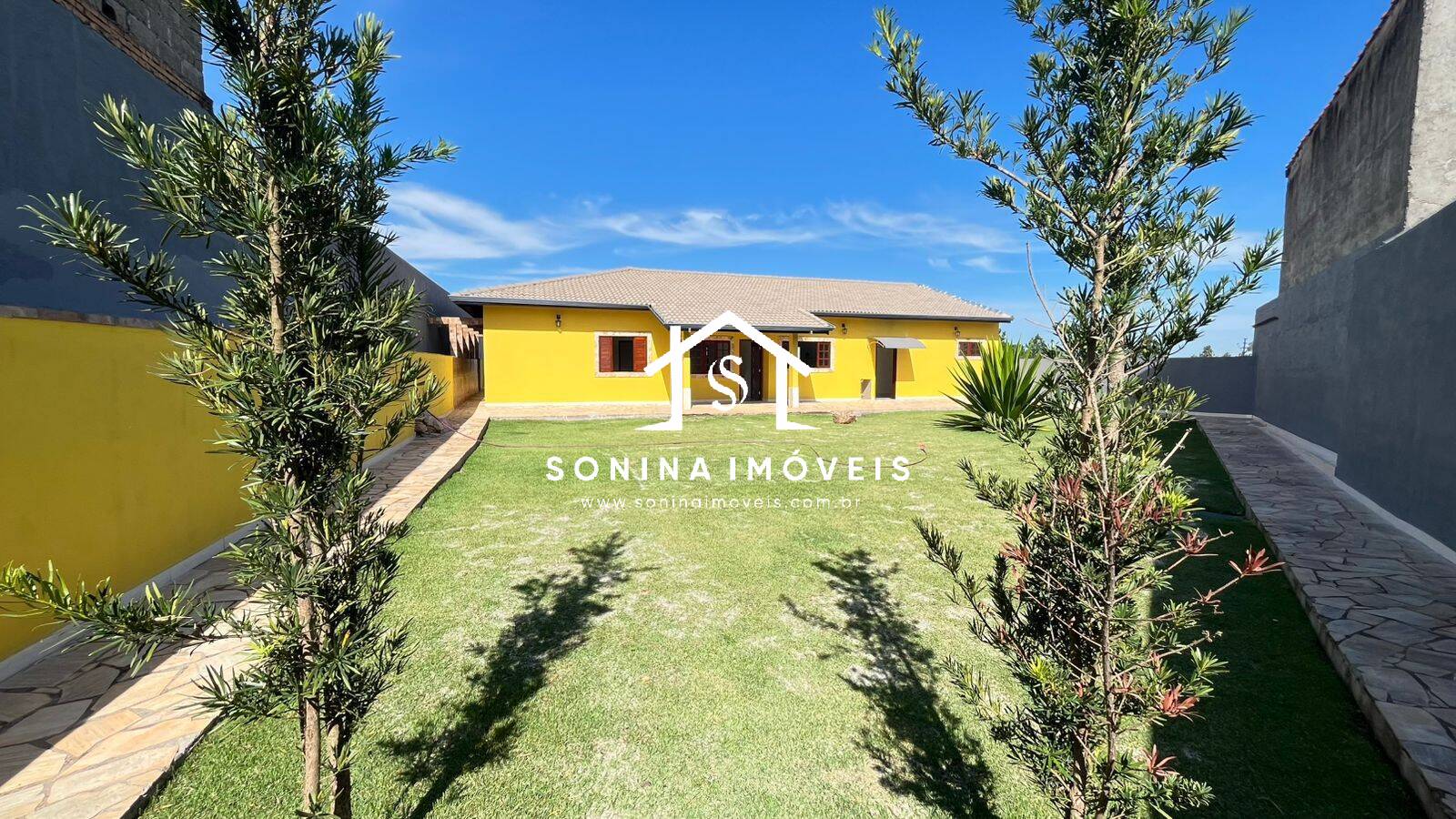 Casa, 3 quartos, 245 m² - Foto 2