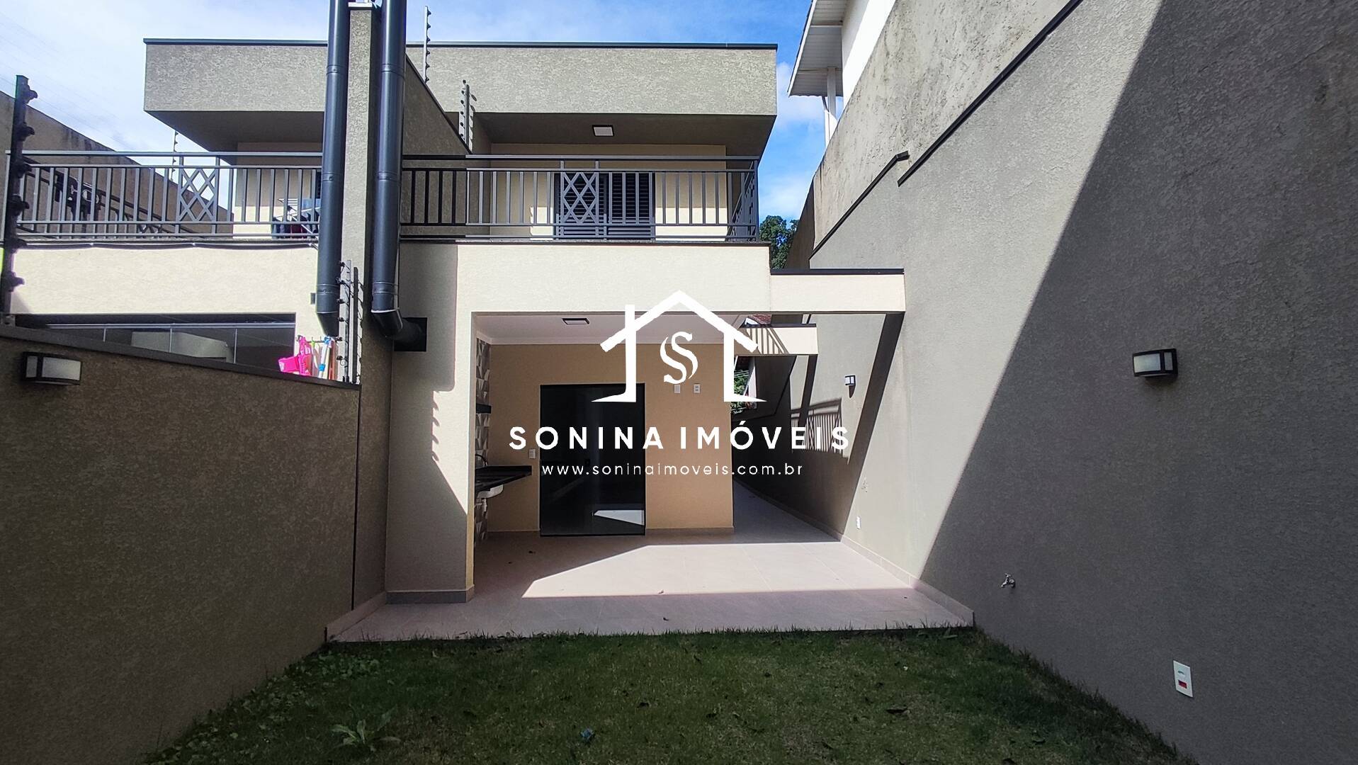 Casa, 3 quartos, 128 m² - Foto 1