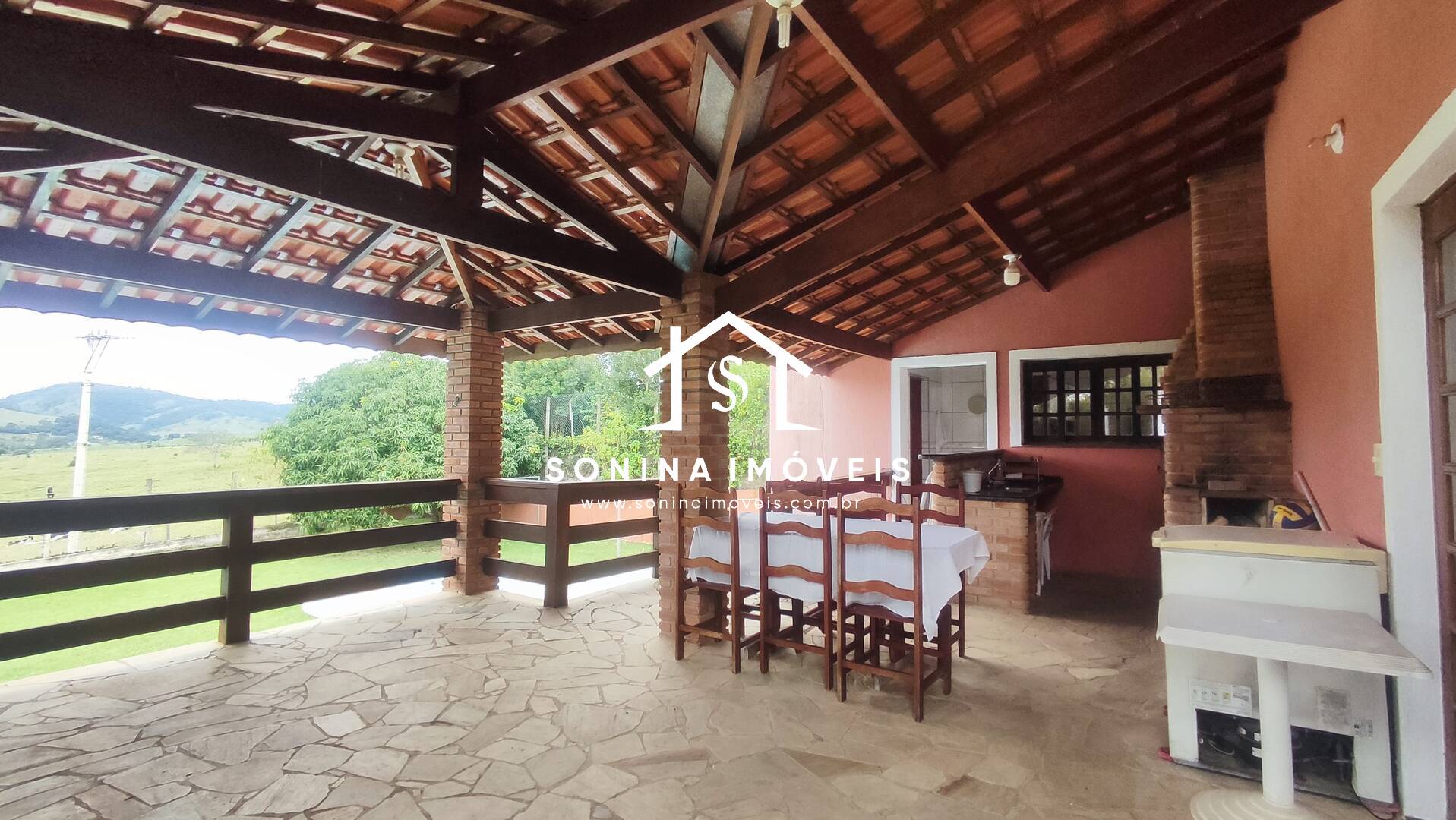 Casa, 5 quartos, 316 m² - Foto 2