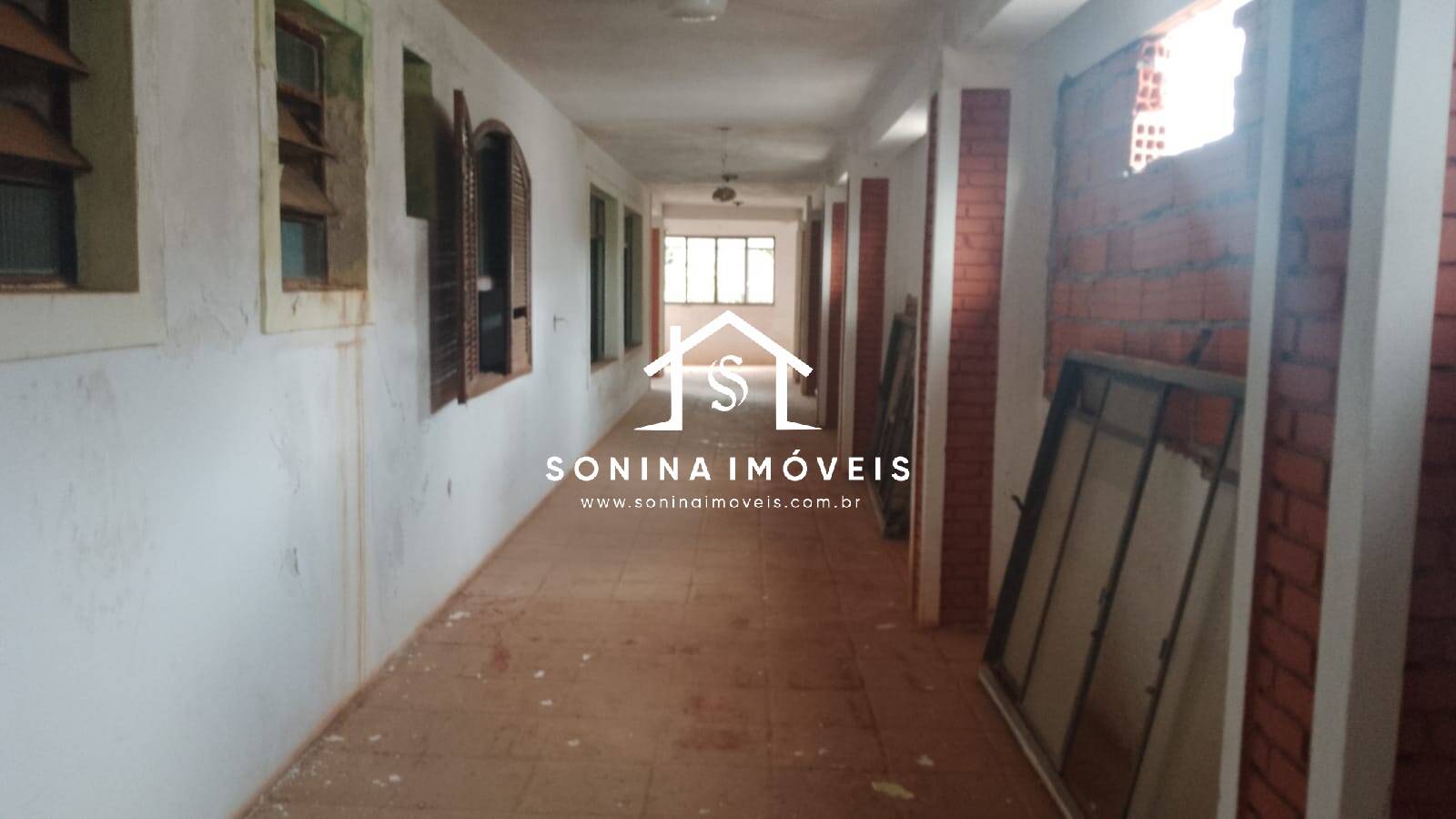 Casa, 12 quartos, 977 m² - Foto 33