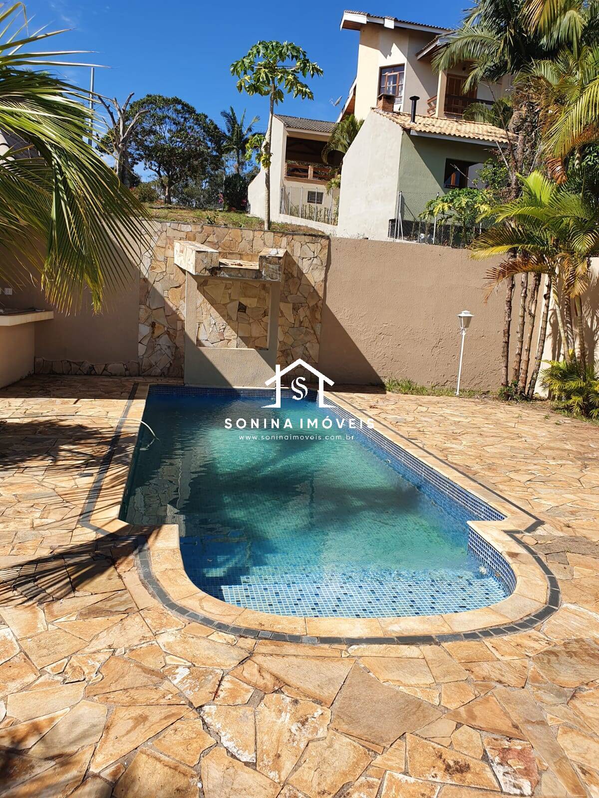 Casa, 4 quartos, 452 m² - Foto 1